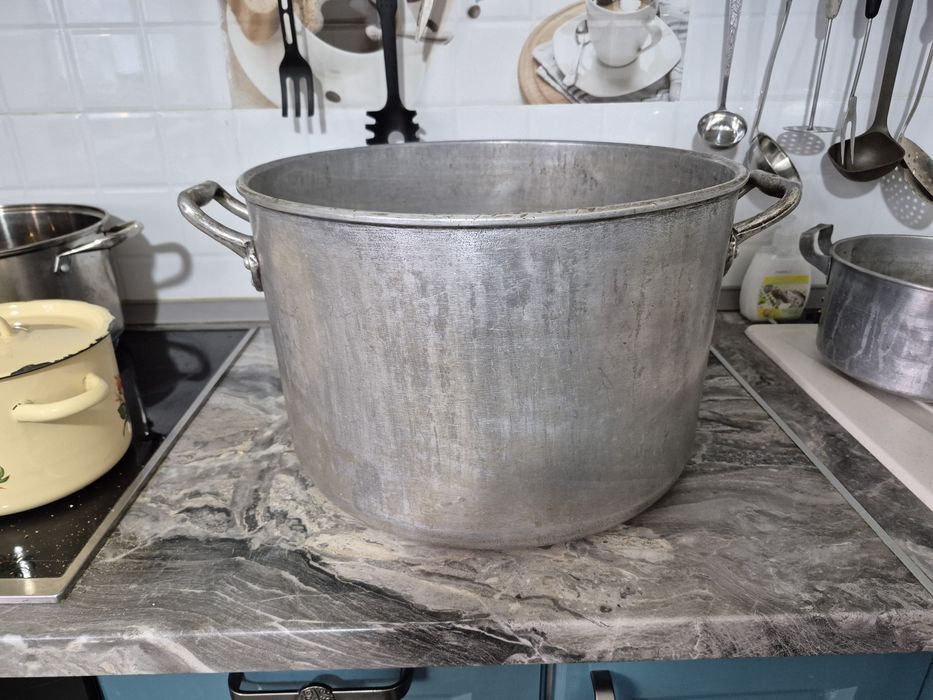 Большая кастрюля алюминиевая толстостенная. Бак. 35 литров.