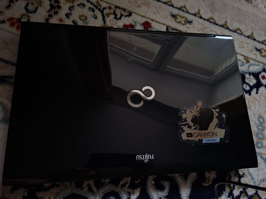 Продам ноутбук fujitsu в отличном состоянии