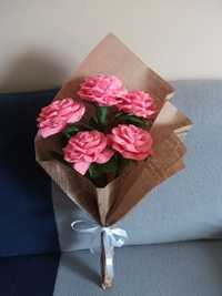 Букет рози от креп хартия