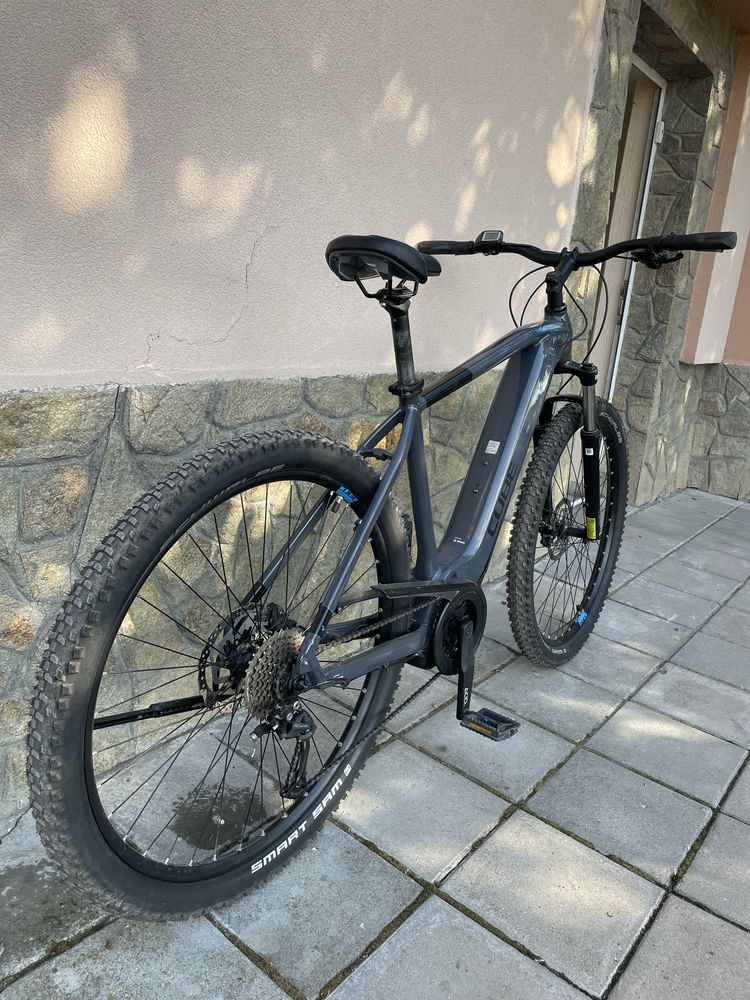 Cube Touring Hybrid One 500W size M