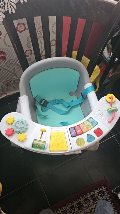 Столче с табла за игра