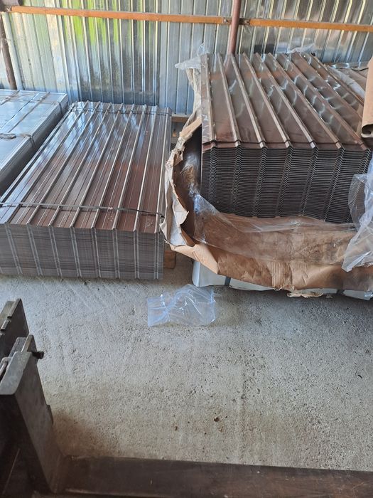 Vând tablă cutată