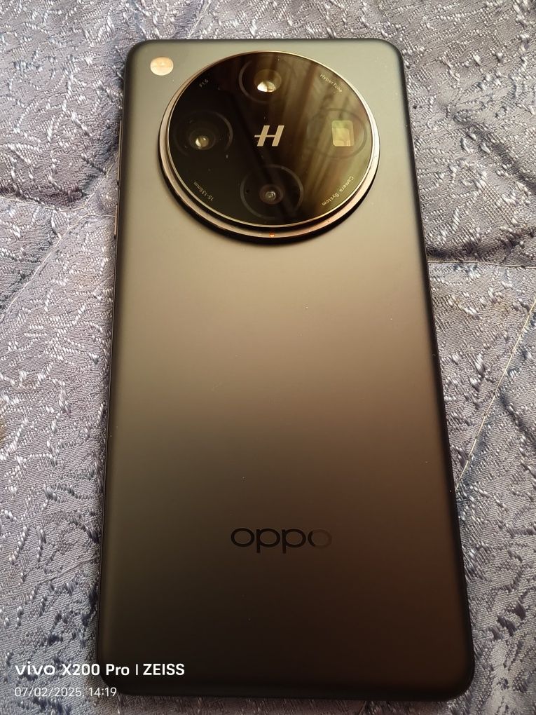 Vând sau schimb OPPO Find X8 Pro 16gb ram + 12gb, 512gb