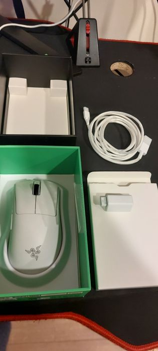 Razer Deathadder V3 Pro Hyperspeed (като нова, с гаранция)