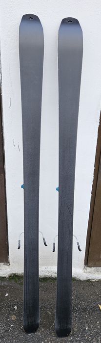 Skiuri de tura Volkl