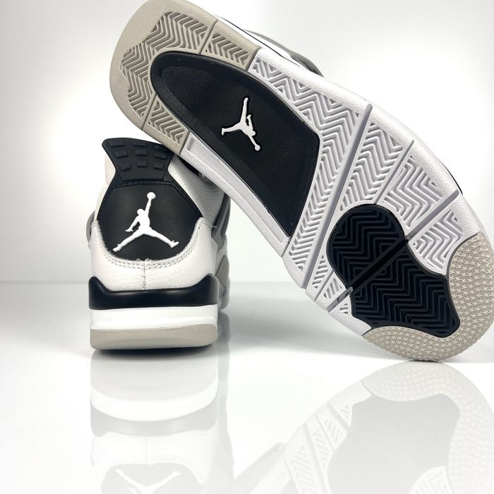 Air Jordan 4 Retro Military Black | Размери 40-46 | Нови