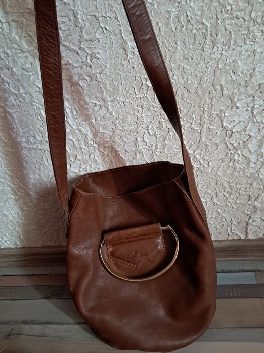 Лот обувки и чанта от естествена кожа