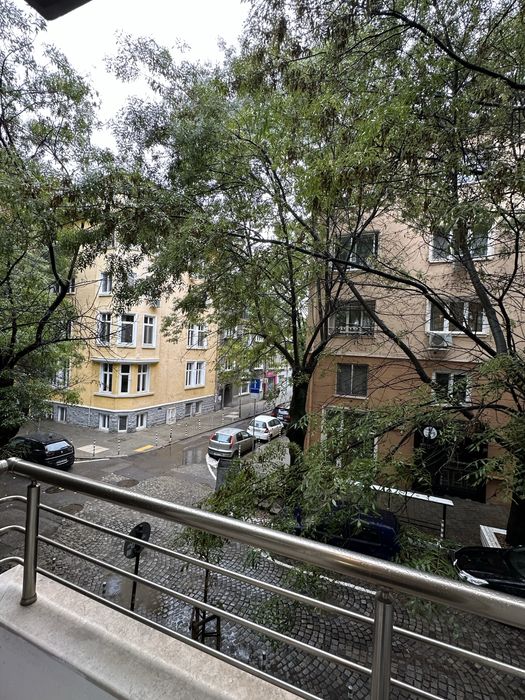 Дава се под наем Двустаен апартамент в София, Докторски паметник - 55 кв.м за 1122 € - Снимка #4