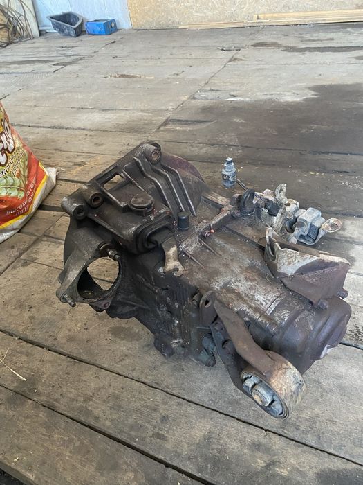 Продам коробку 3 болта ваз