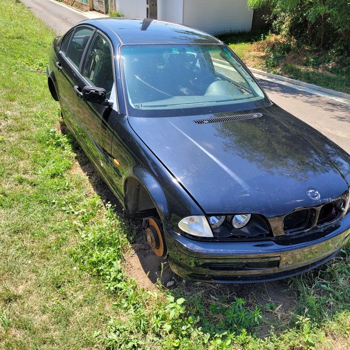 Dezmembrez bmw e46