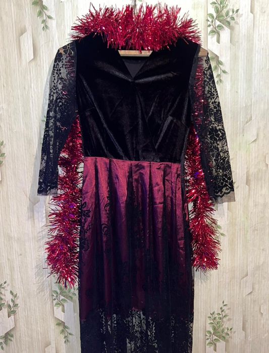 Продам красивое праздничное платье