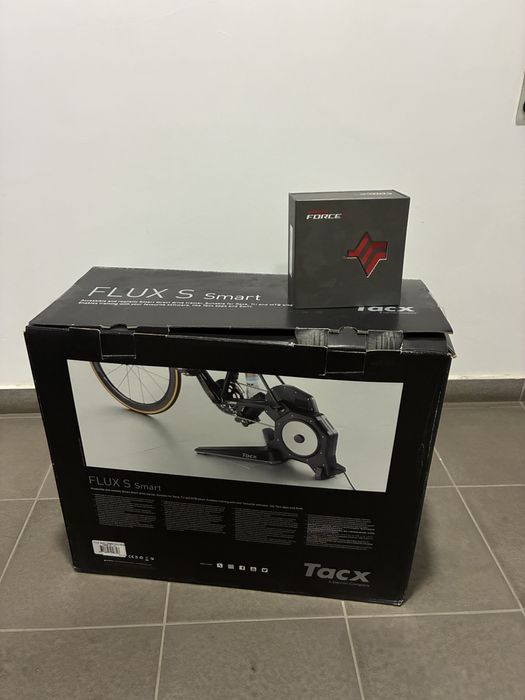 Trainer Garmin Tacx Flux S Smart