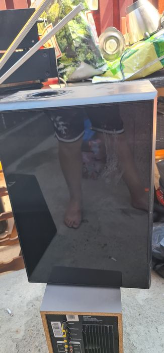 Boxe de vânzare  nu suntvnoi dar sunt ok