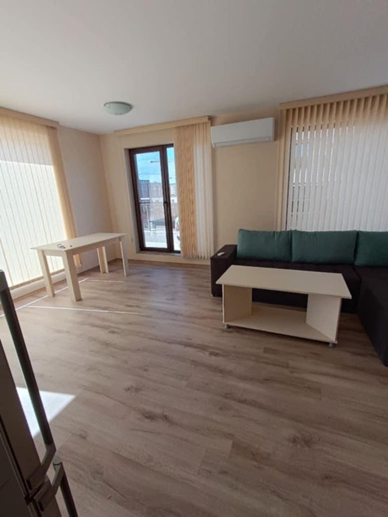 Дава се под наем Двустаен апартамент в Пловдив, Христо Смирненски - 120 кв.м за 600 € - Снимка #1