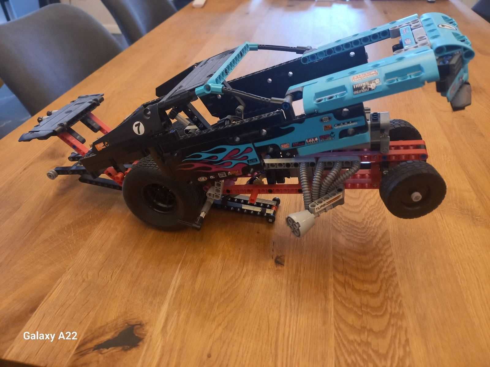 Lego Technic 42050 Dragster колекционерски комплект