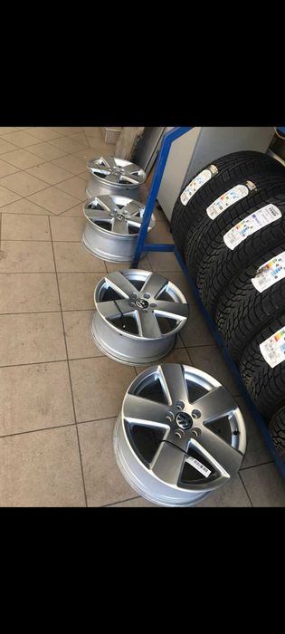 Jante VW originale, R17, 5×112, DIA 57.1, 7.5J ET47, model-Monte Carlo