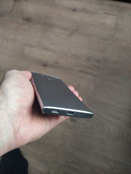 Sony Xperia  xa2