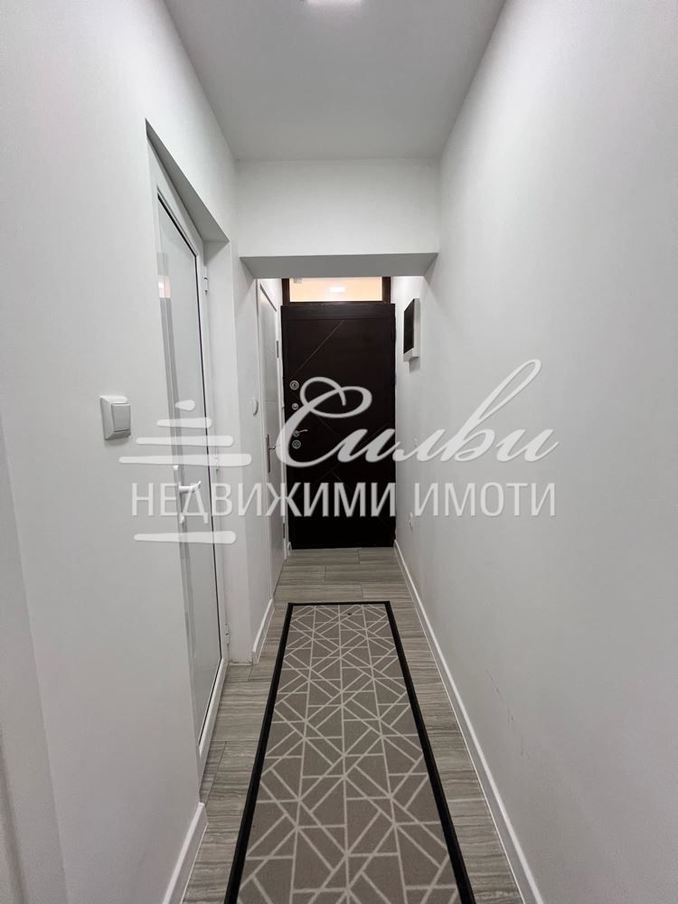 Етаж от къща със САМОСТОЯТЕЛЕН ВХОД и ДВОР под наем - кв.Пожарната !