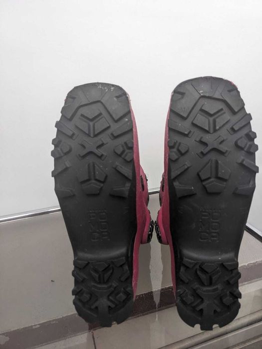 Clapari schi tura femeie Dynafit