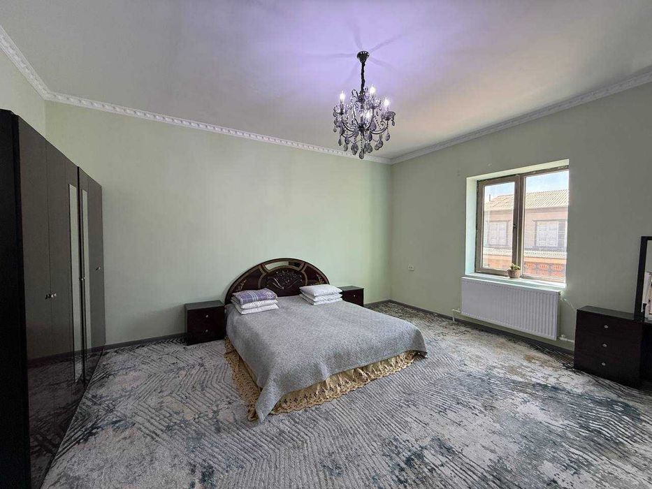 TAYYOR 5 SOTIQLI hovli sotiladi