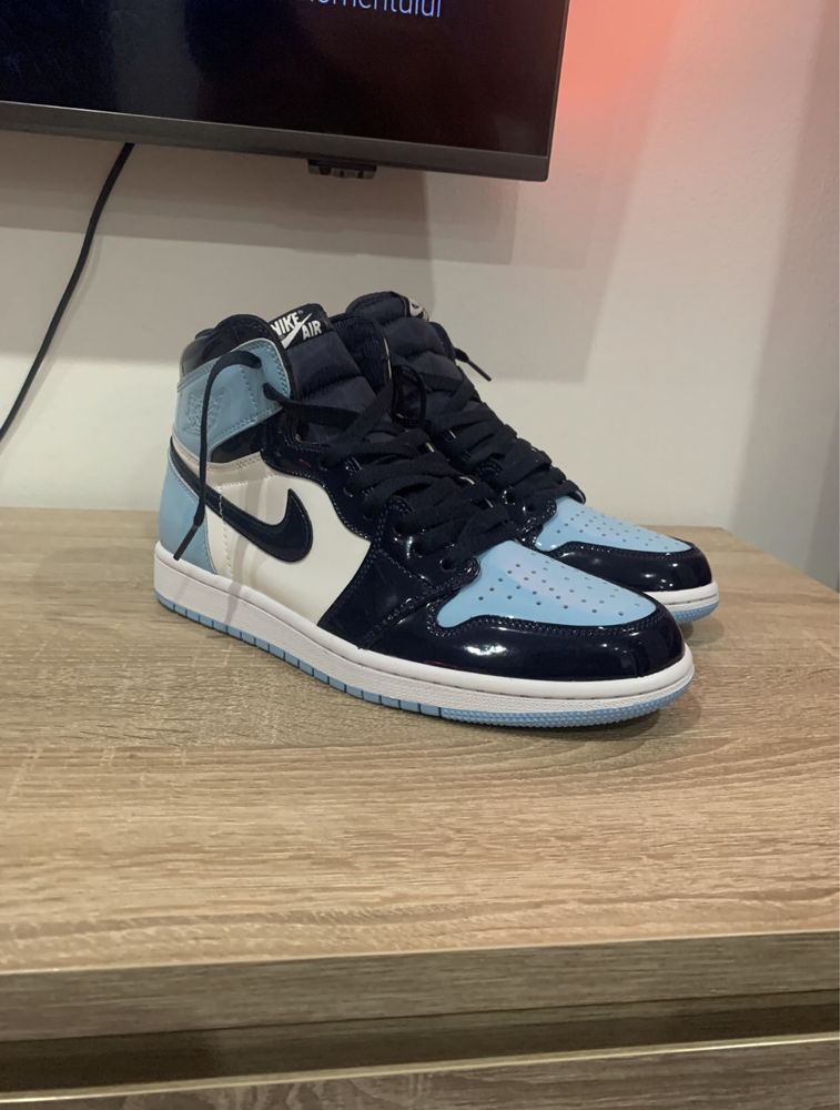 Air Jordan 1 High OG "UNC Patent Leather"