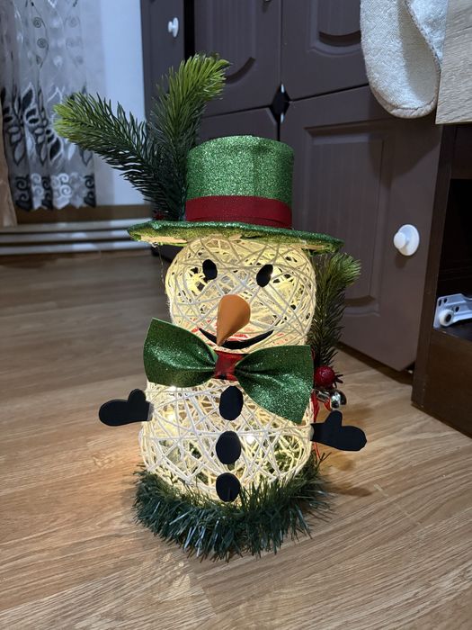 Om de zapada cu led - decor pentru sarbatori