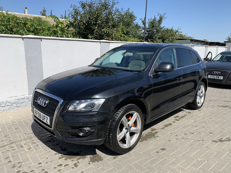 Vand Audi Q5 3.0 TDI 2009 VOLAN DREAPTA