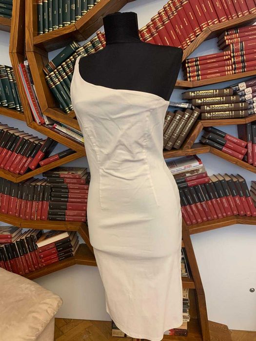 Rochie alba tip creion