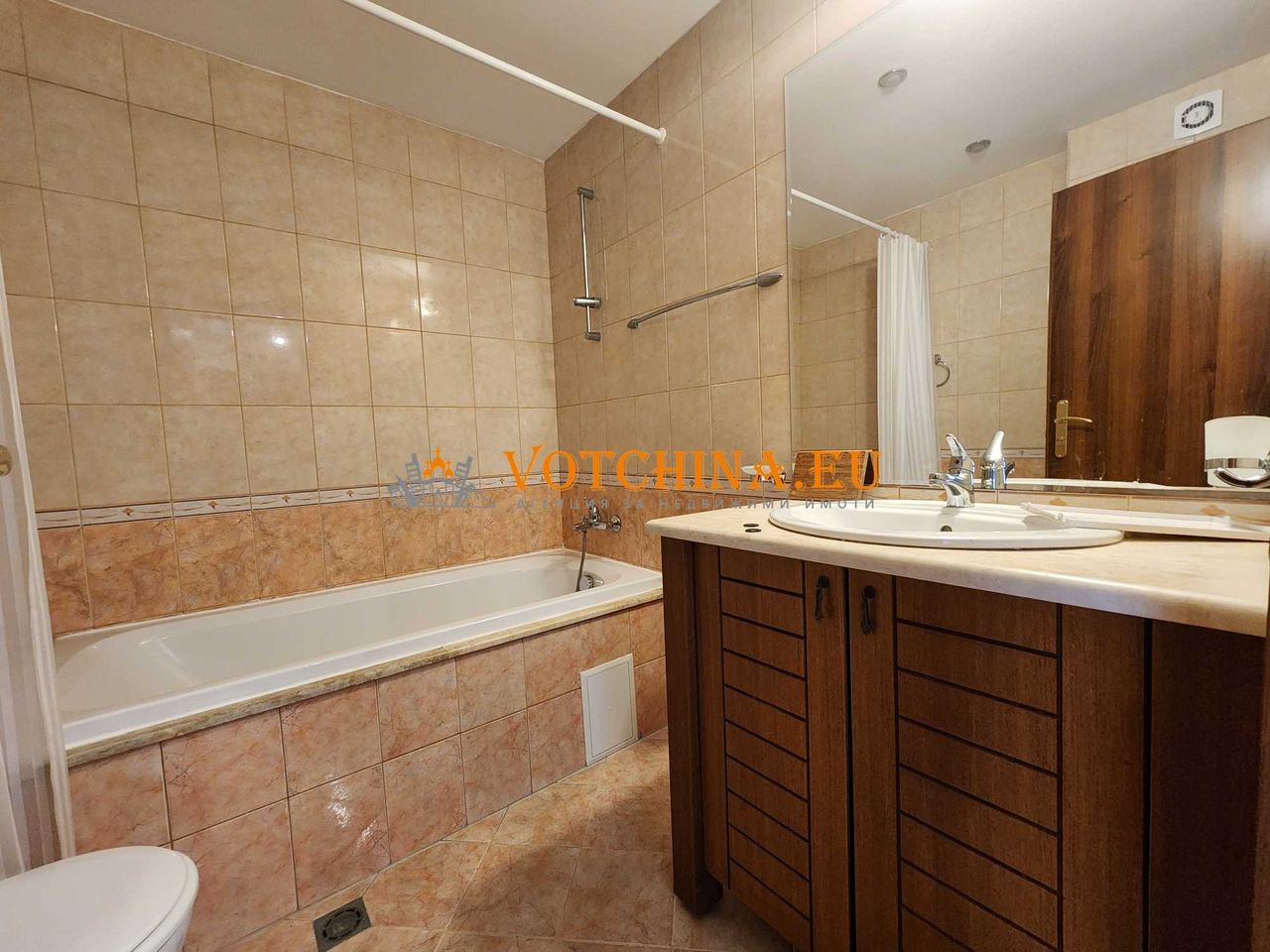 Продава се Тристаен апартамент в с. Топола, Област Добрич - 122 кв.м за 1014 €/кв.м - Снимка #12