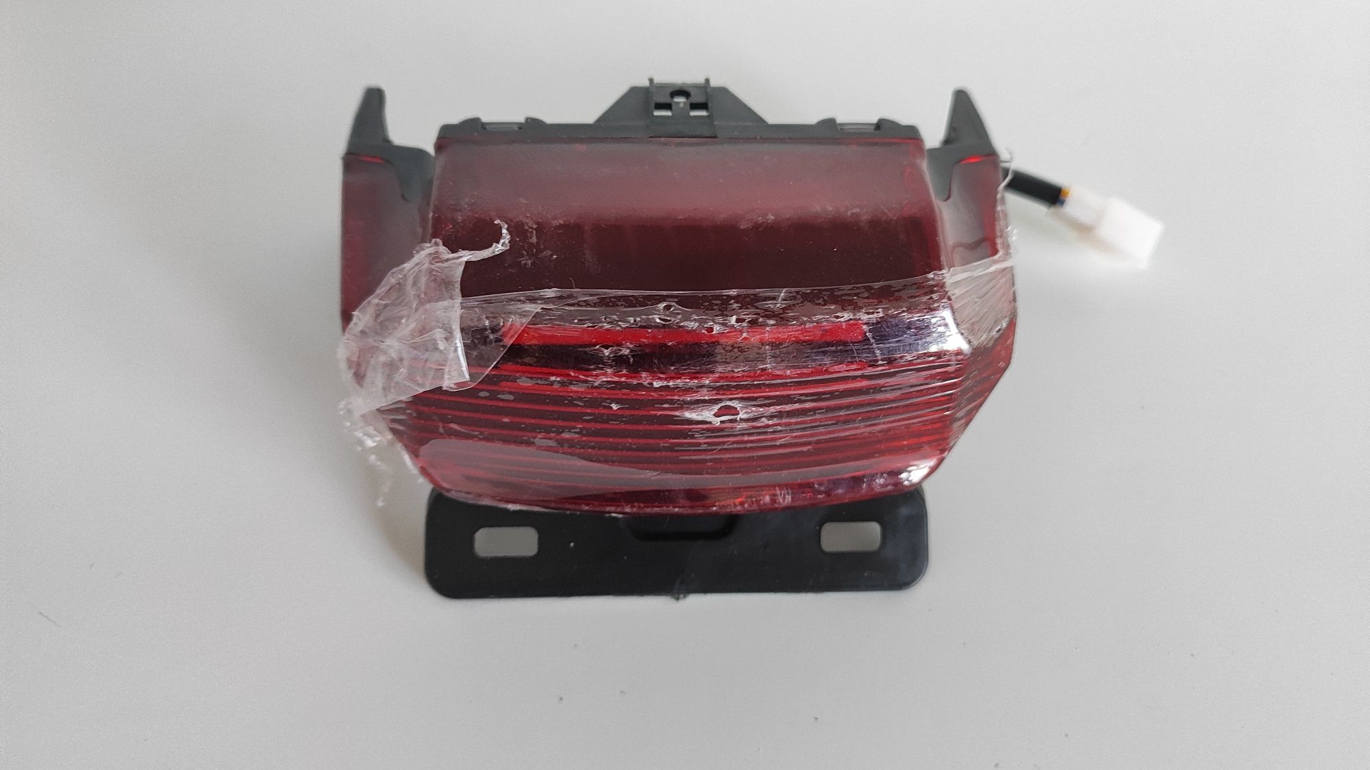 Аккумулятор пластик ручка газ тормоз диск фар экран покрышка зарядка