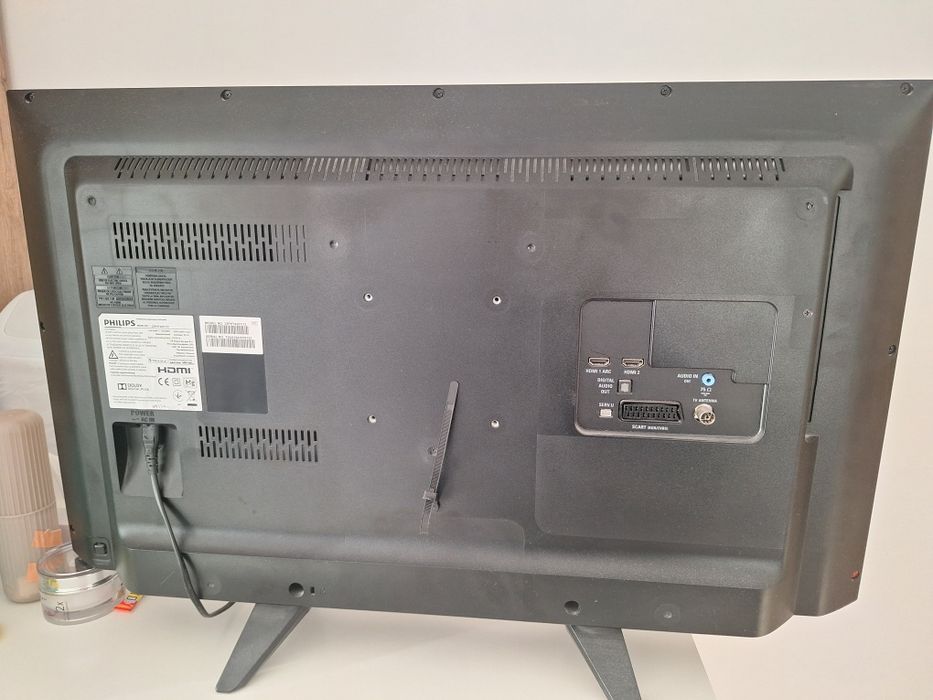 Телевизор Philips 32PHT4201/12 LED, 32"