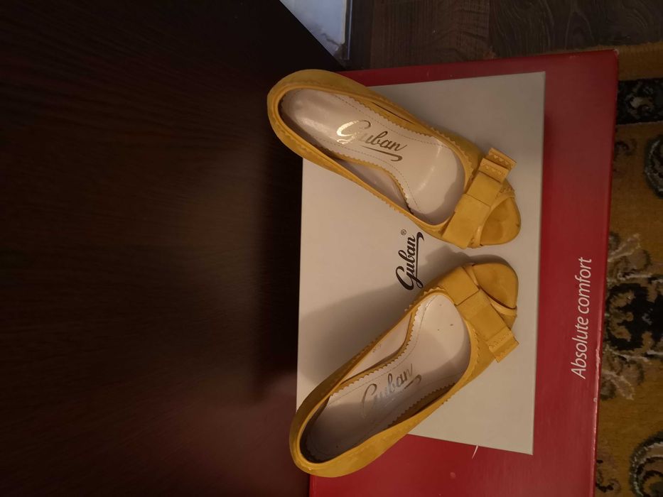 Pantofi Guban, varf decupat, piele intoarsa