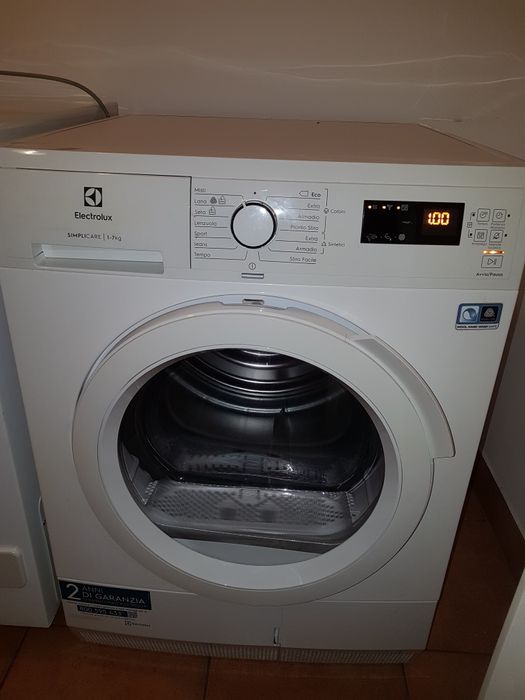 Ocazie, BF!!! Uscator rufe Electrolux, pompa de caldura, A++, impecabi