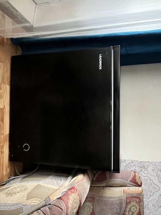 Продам морозильник Leadbros