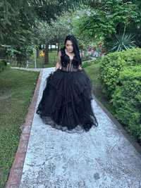 Бална черна рокля