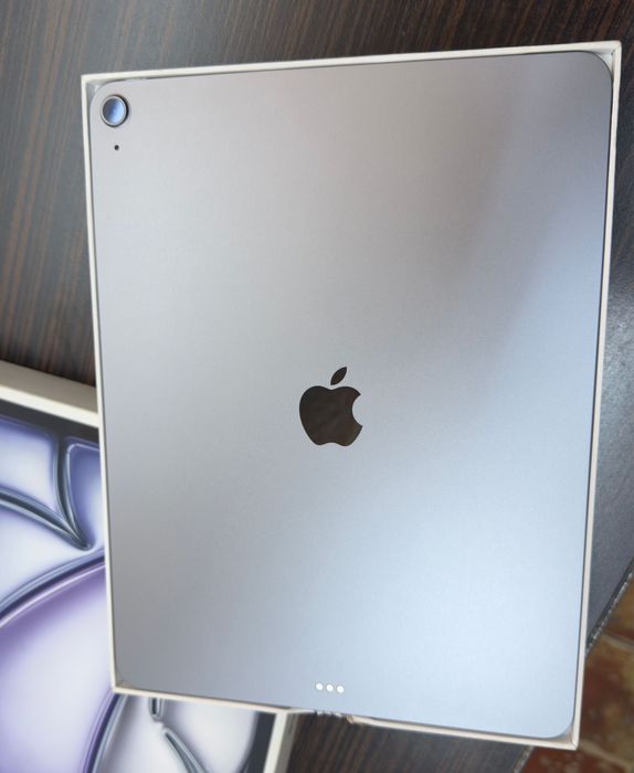 Ipad 13 M3 ca nou (18 incarcari)