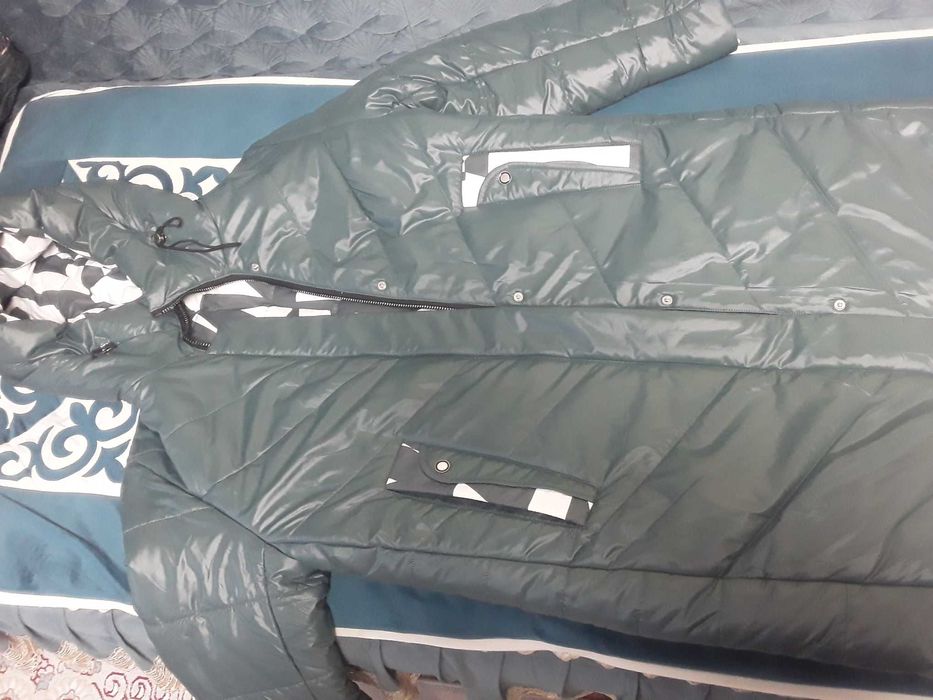 пуховик женский .зимний.двухсторонний.