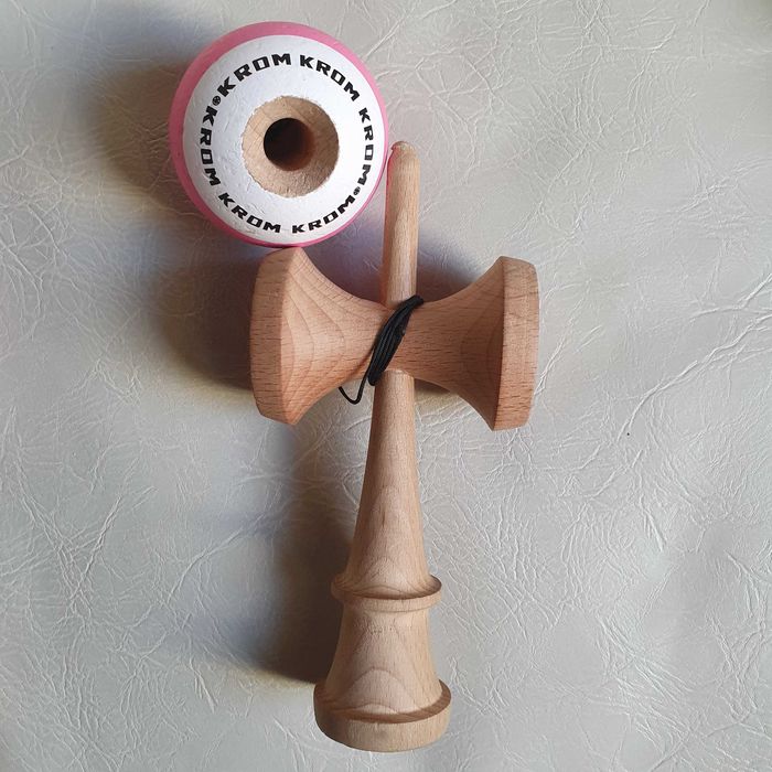 Kendama Krom Pop Sticky LOL