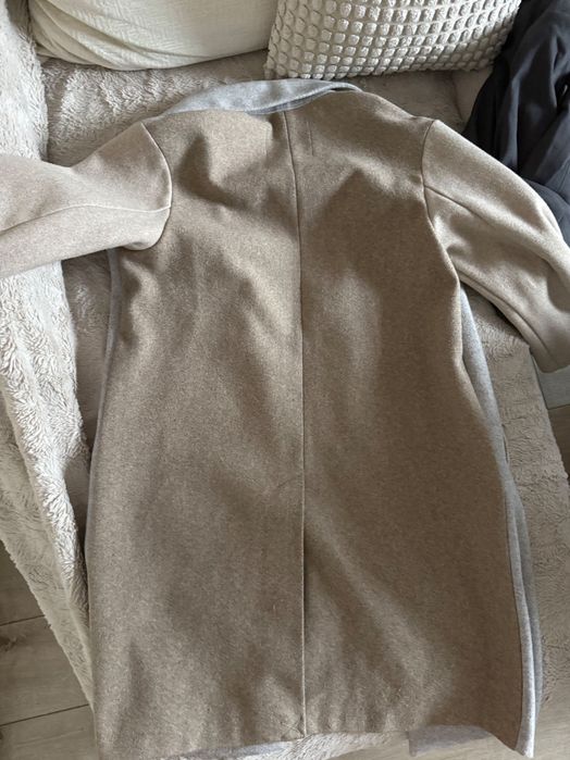 Дълго палто BERSHKA