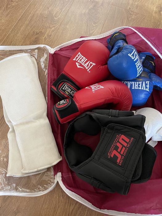 Продам Перчатки