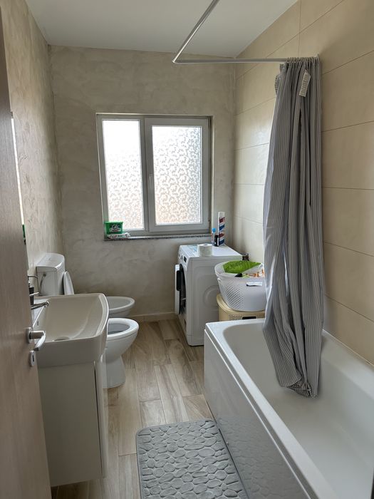 Închiriez Apartament 2 camere ,Str. Siretului,Chinteni