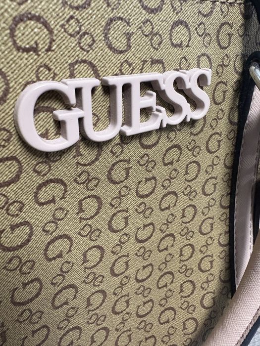 Дамска чанта Guess