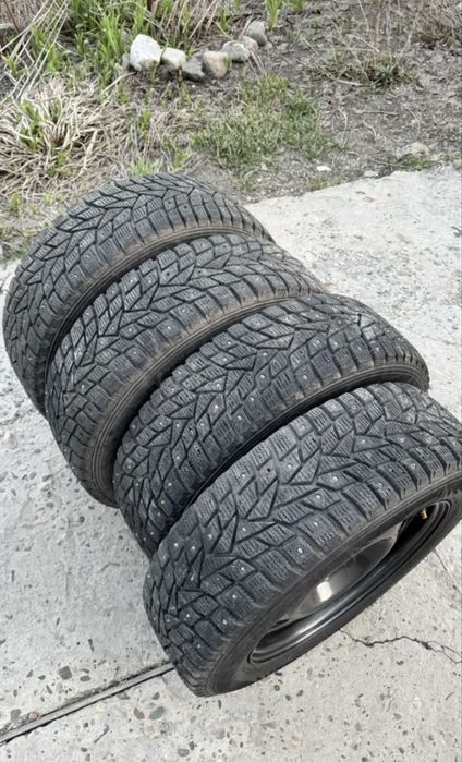 R14 Dunlop шипованные шины без дисков