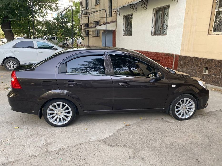 Arenda С выкупом Нексия 3 Автомат