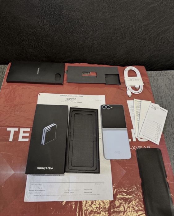 КАТО НОВ 512GB Samsung Z Flip 6 Технополис Гаранция 2026 Blue / Син