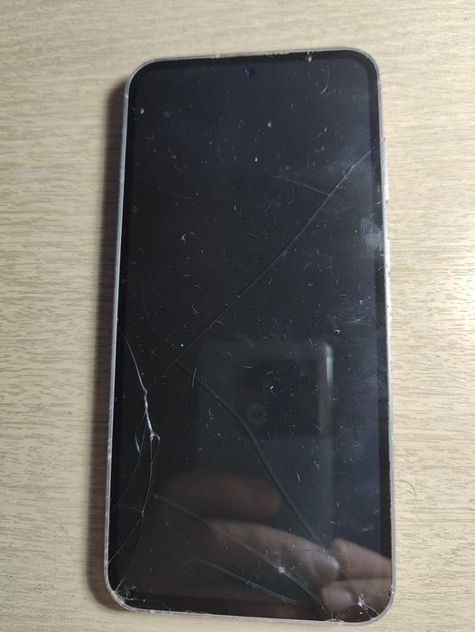 Samsung s23 pentru piese display ul spart