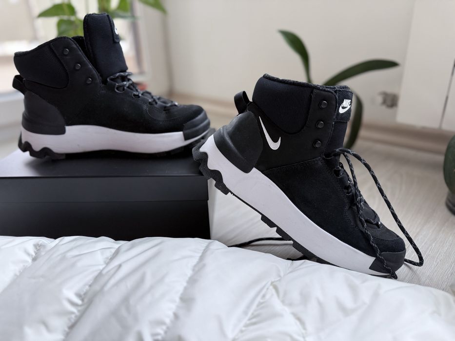 Спортни обувки NIKE City Classic