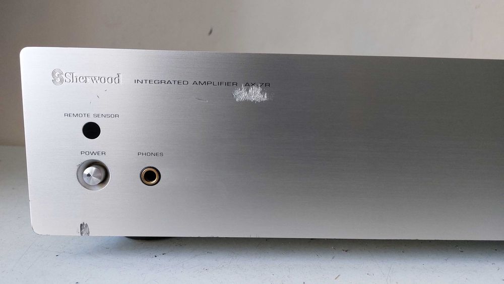 Sherwood AX 7 R amplificator hi end dual mono putere 210W consum 460W