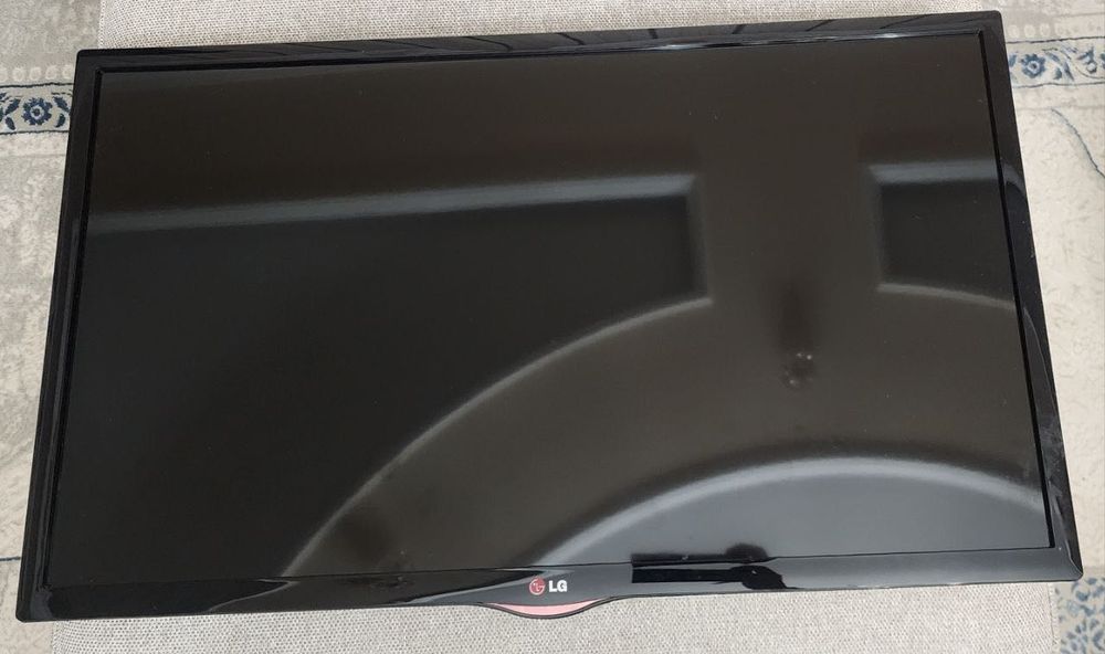 Продаю телевизор LG 32 дюйма