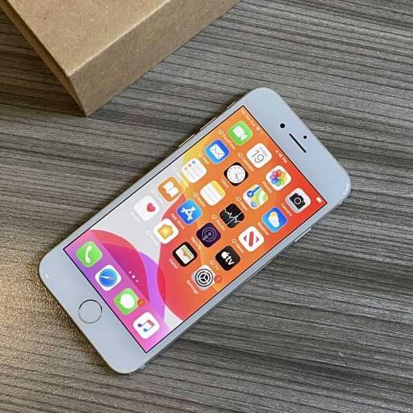 Iphone 7 silver impecabil